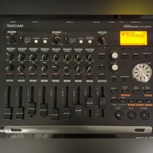 TASCAM DIGITAL PORTASTUDIO DPl-03SD